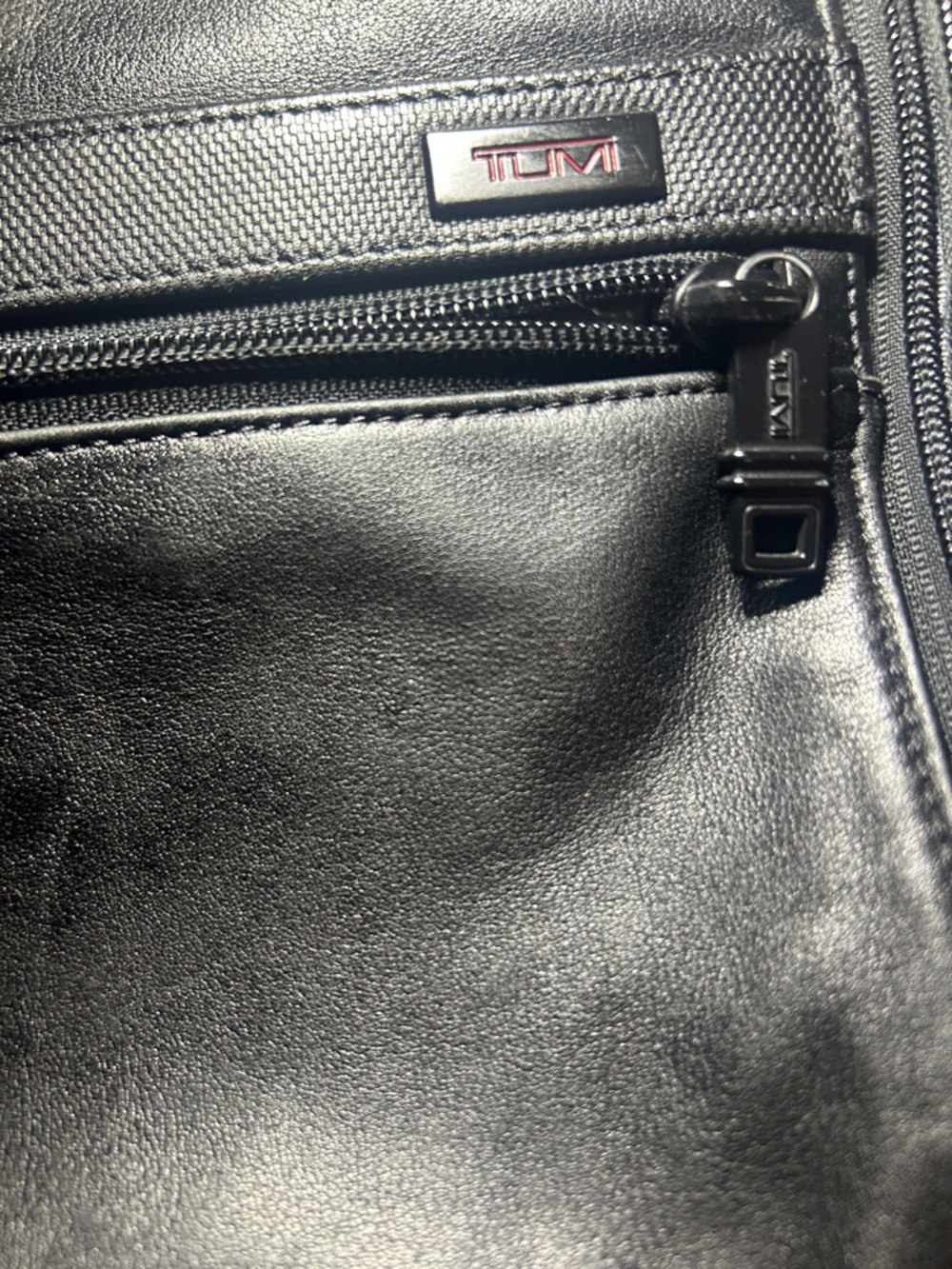 Tumi Black Leather Men's Messenger Crossbody with Front Zip